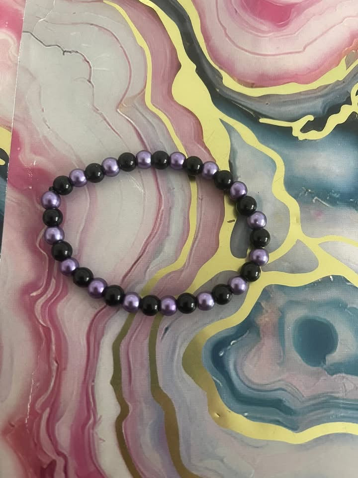 #125 Purple & Black Bracelet