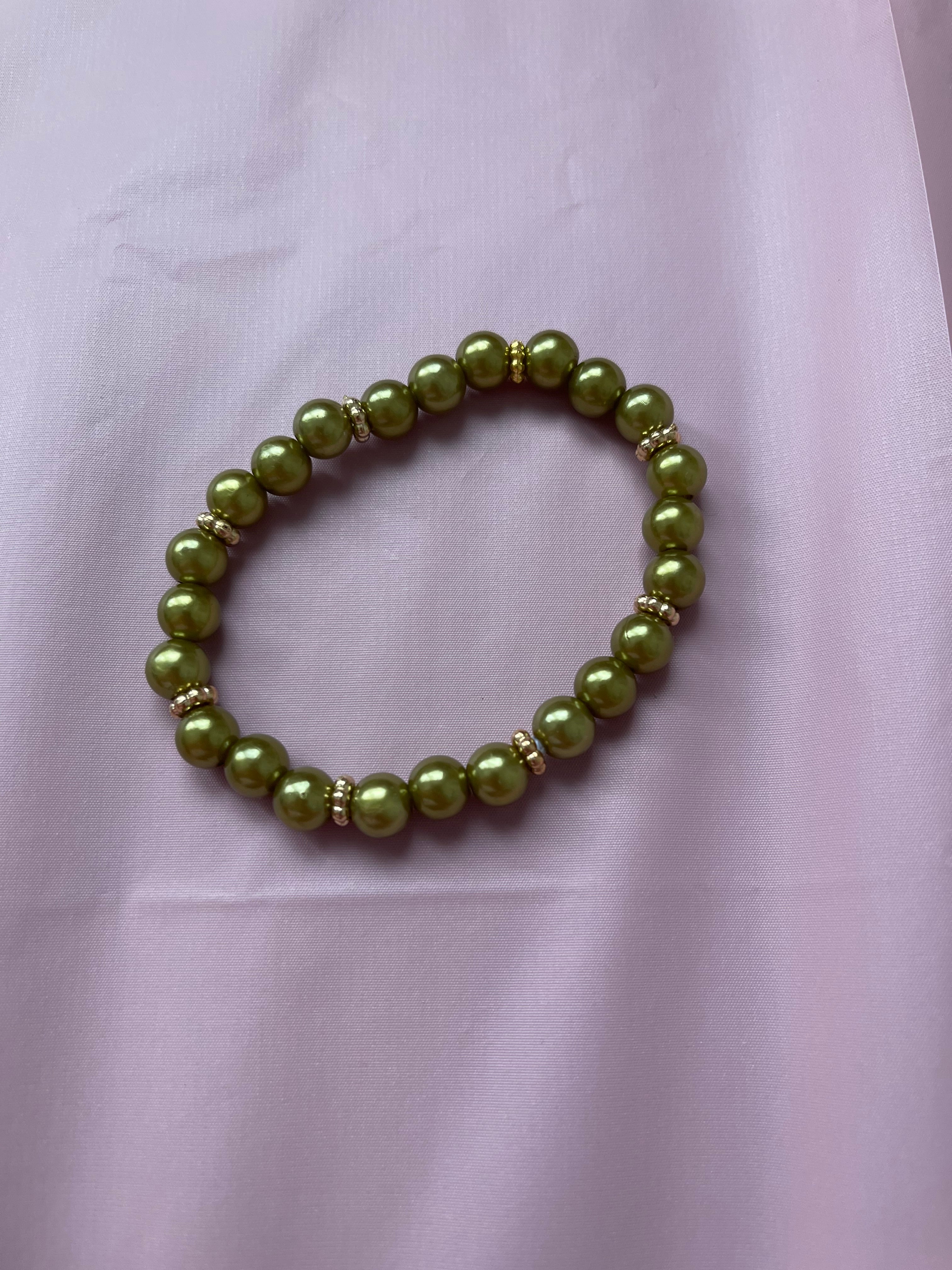 #103 Light Green & Gold Bracelet